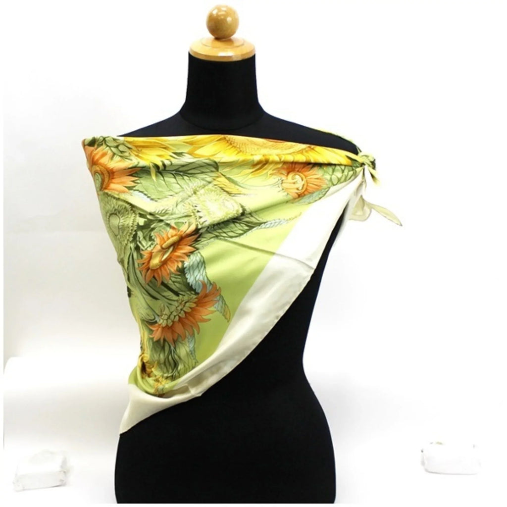 Pre-Owned Sizealvatore Ferragamo Sizeilk Sizecarf Sizeunflower Women's Large Sizeize (Like New)