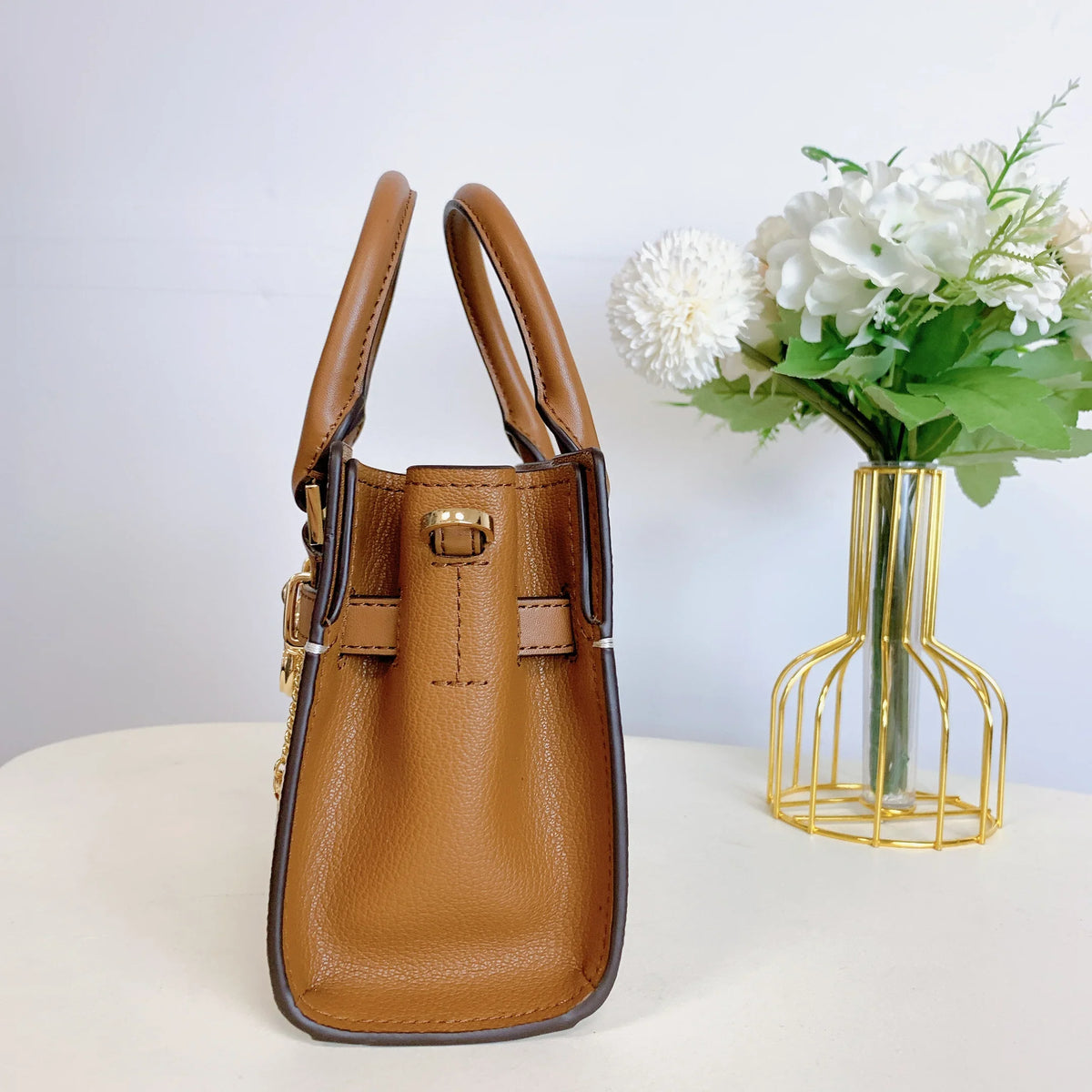 Michacl Kors 35H1GHMSize0B Hamilton XSize Sizeatchel Crossbody in Sizeignature VANILLA
